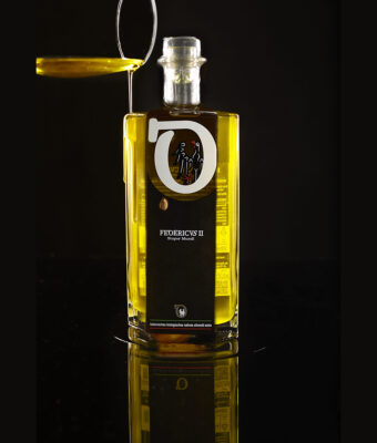 EXTRA VIRGIN ORGANIC OLIVE OIL - Organic farming